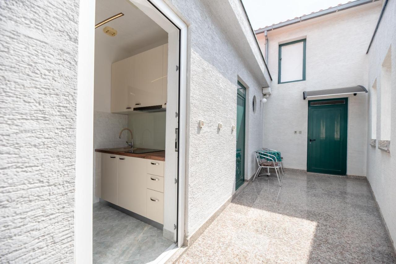 Apartmani Tome Zadar Bagian luar foto